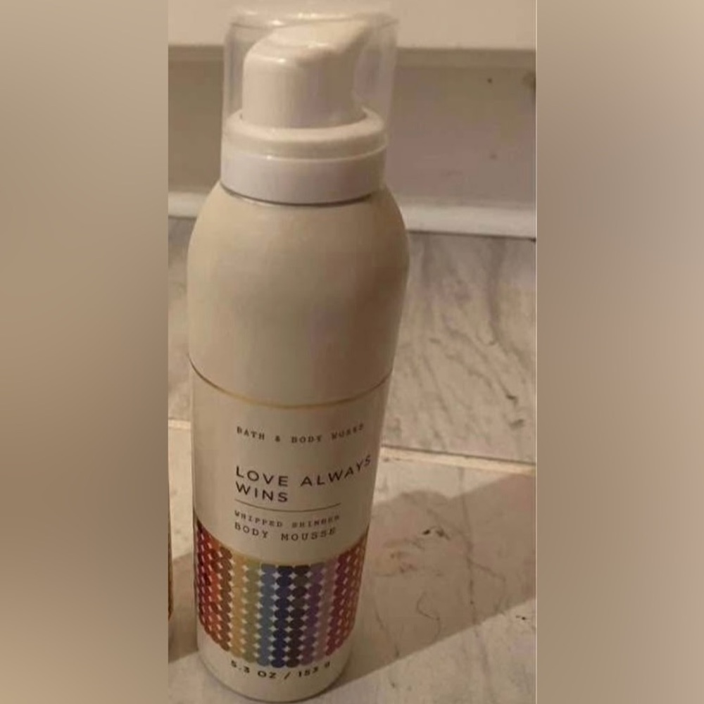 Bath and body works body mousse
